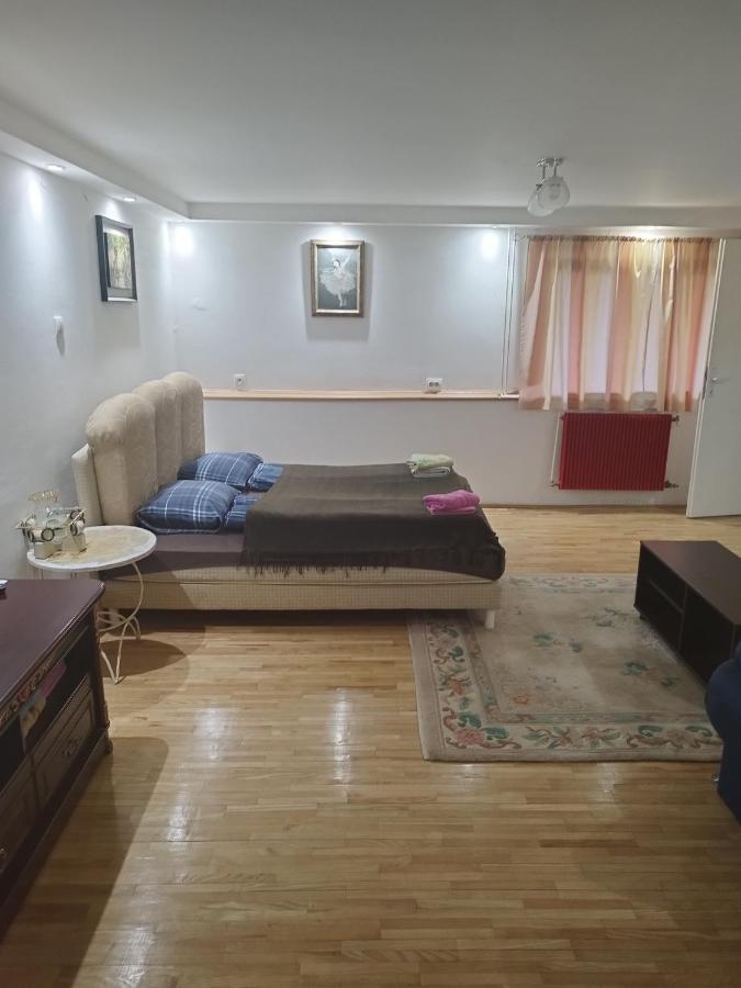 Goksi Apartment Суботица Екстериор снимка