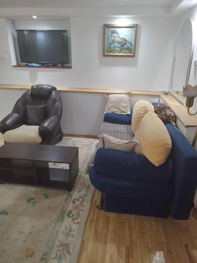Goksi Apartment Суботица Екстериор снимка
